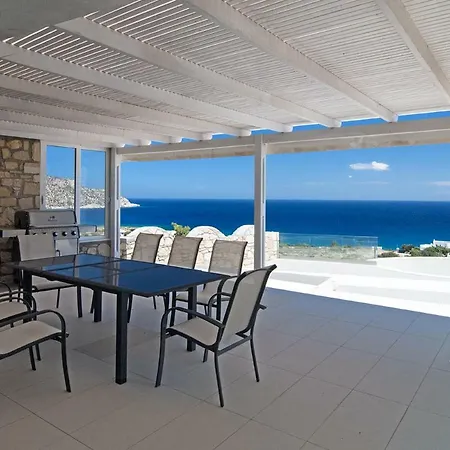 וילה Evilia Luxury אמופי